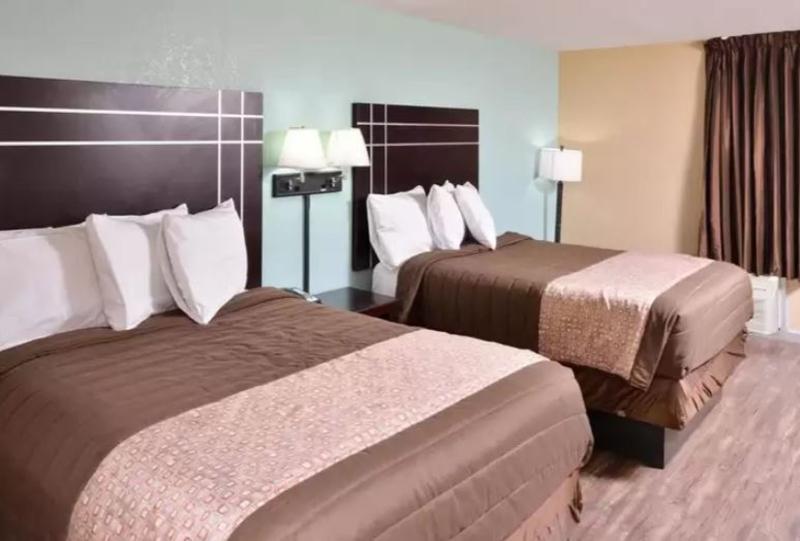 Quality Inn Starkville Eksteriør billede