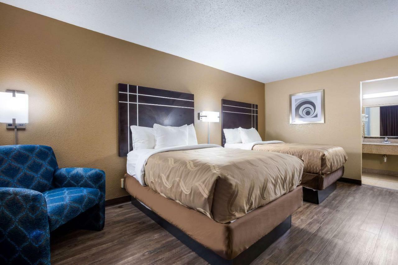 Quality Inn Starkville Eksteriør billede